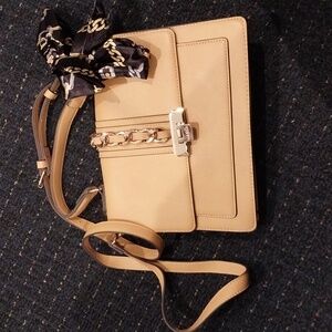 Aldo Mustard Yellow Bag. Nwot